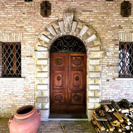 Ca Paciotti Dal 1500 - E Rinascimento! Appartement